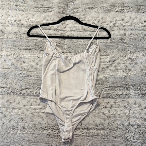 Lulu's Women's Ivory Bodysuit Top - Picture 2 of 2